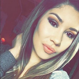 Meet your Posher, Viridiana