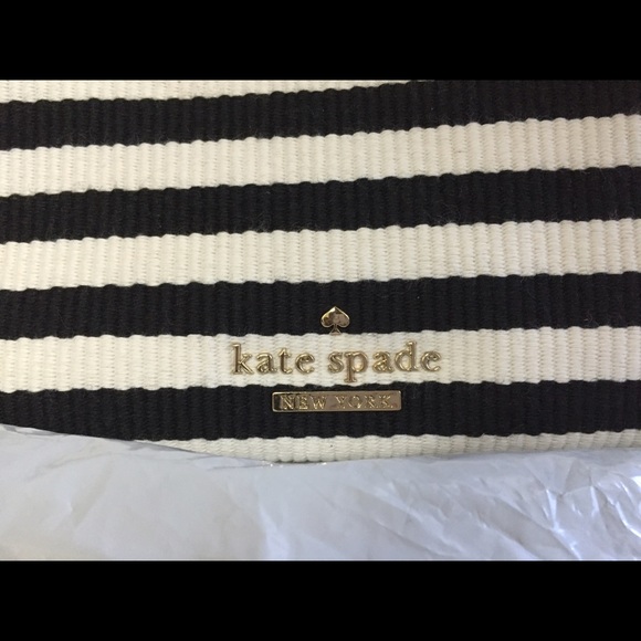 ‼️SOLD‼️Kate Spade Cobble Hill Stripe Small‼️ - Picture 2 of 4