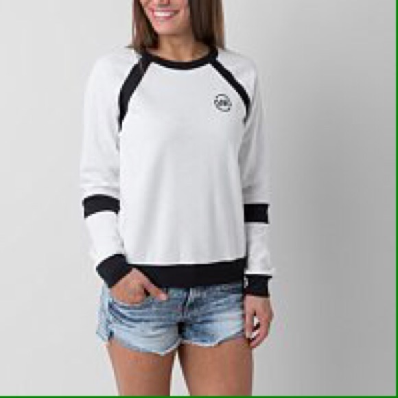 NWT Young & Reckless Sweater ☺️