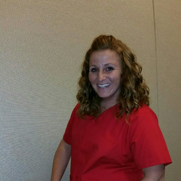 Meet your Posher, Marissa - Picture 1 of 1