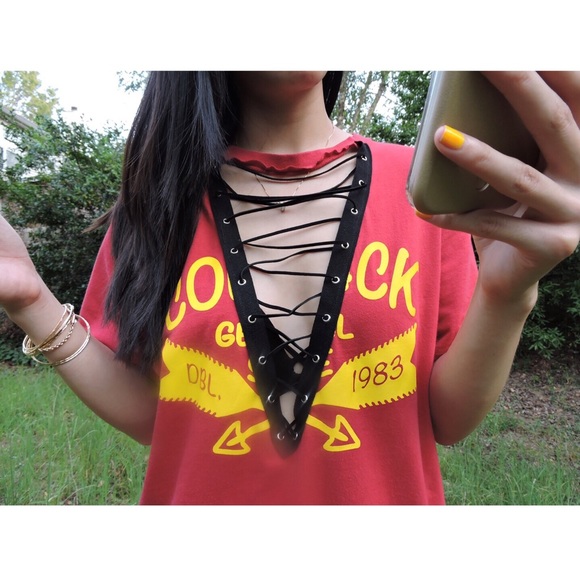 🔥Custom Made Lace Up Tee - Picture 2 of 4
