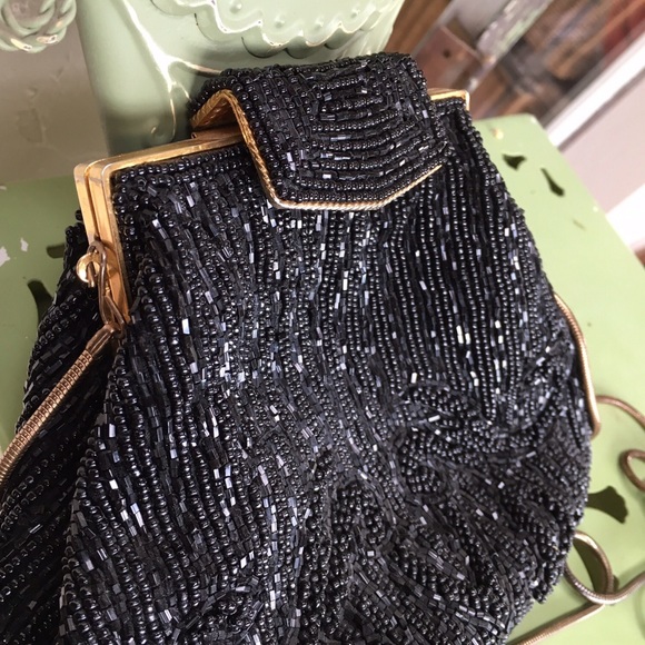 Vintage Handbags - BEADED Vintage Purse Detachable Chain