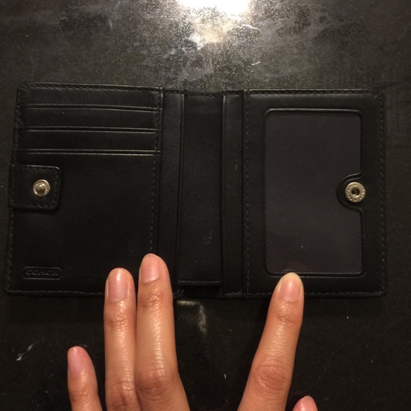 Coach wallet - Picture 2 of 4