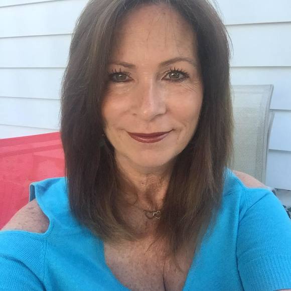 Meet your Posher, Catherine - Picture 1 of 1