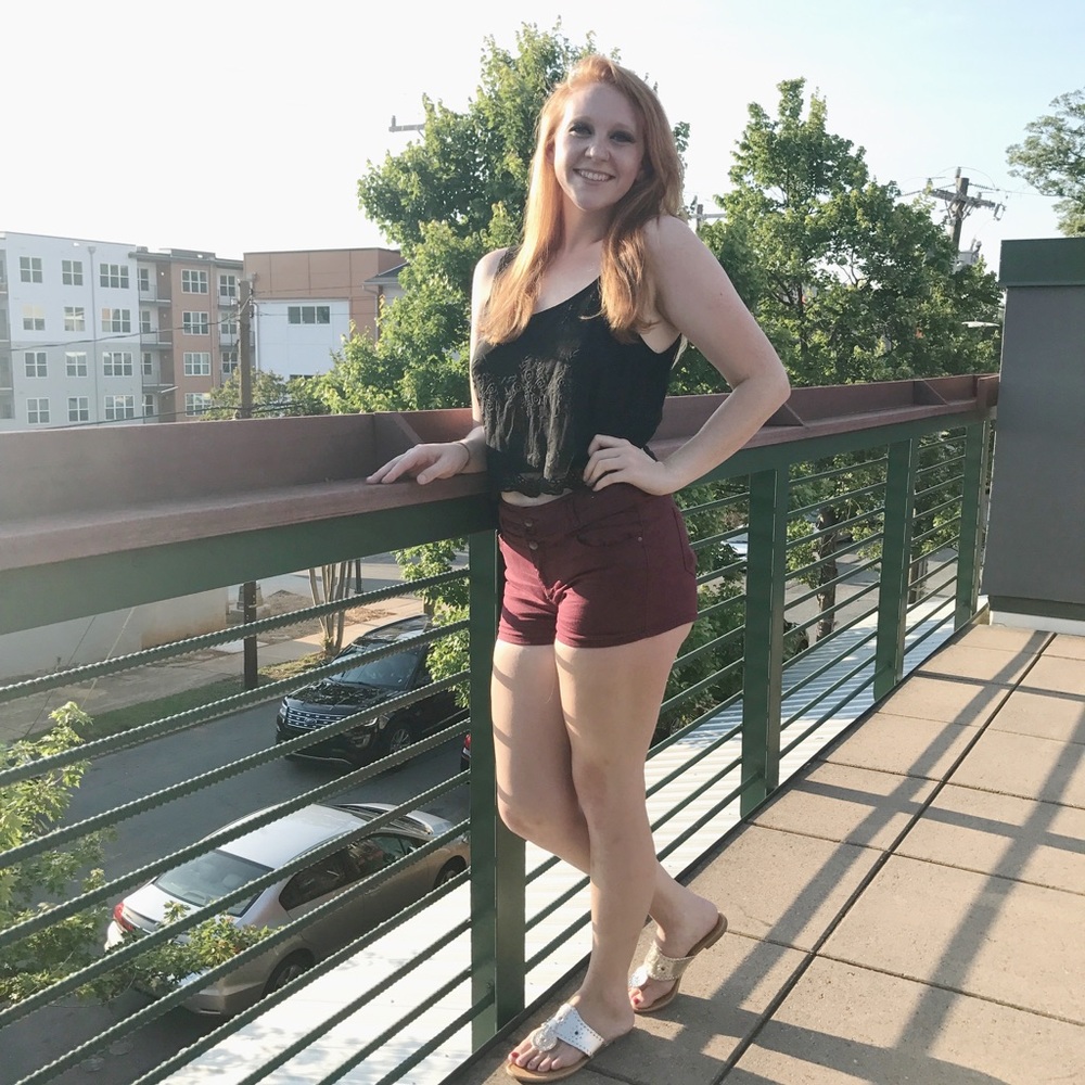 Meet your Posher, Abby