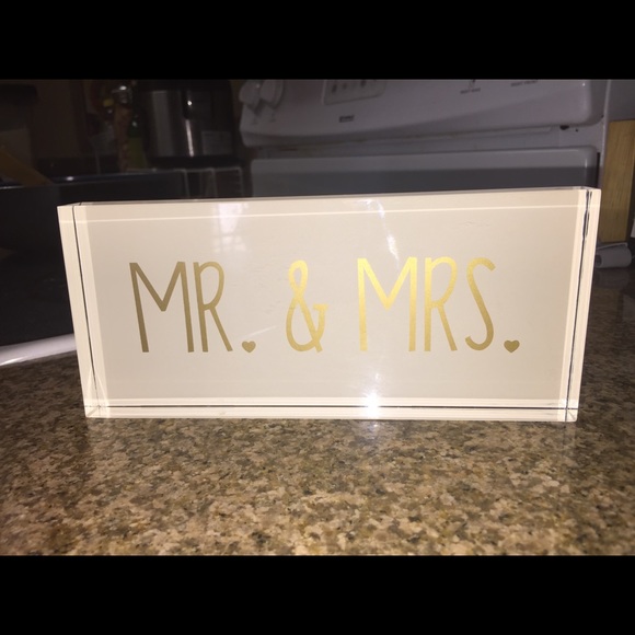Glass MR&MRS sign