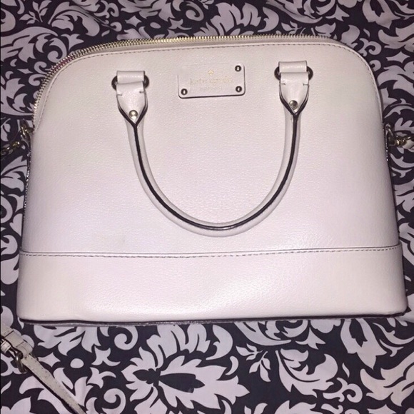 TRADIG IN PROCESS!! White leather Kate spade purse