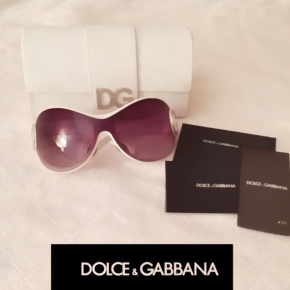 ‼️ SALE  Authentic DG Swarovski 😎