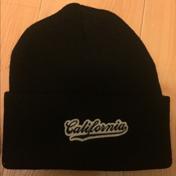 Brandy melville "California" beanie