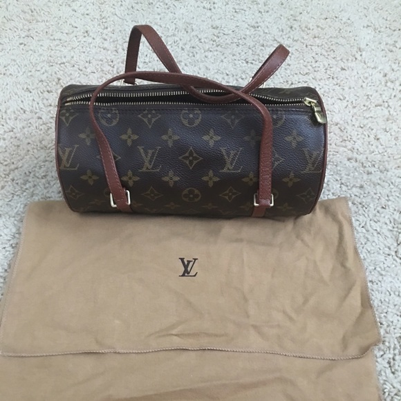 Vintage Authentic Louis Vuitton Papillon 26