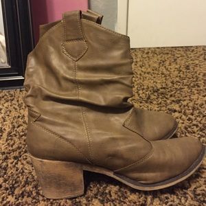 Grey/brown boots