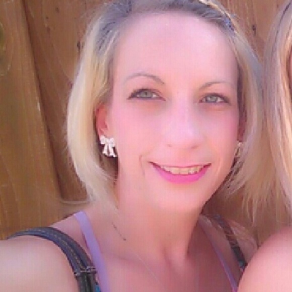 Meet your Posher, Meghan - Picture 1 of 1