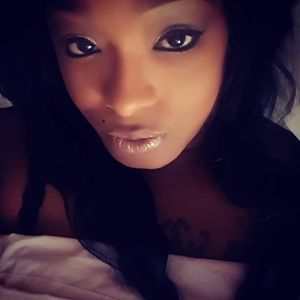 Meet your Posher, Kendra