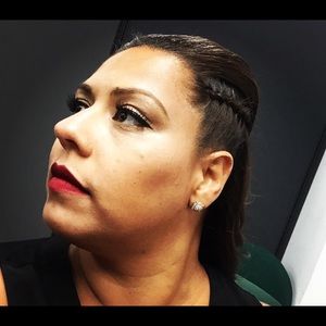 Meet your Posher, Maria