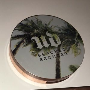 Urban Decay- Beached bronzer