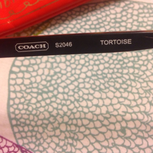 Coach Sunglasses with pouch! - Picture 2 of 4