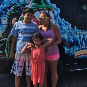 Meet your Posher, Dawn