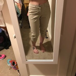 Croft and Barrow Size 10 Stretch Capri Khakis