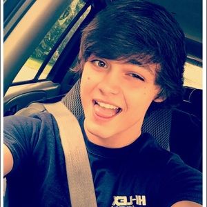 Meet your Posher, Aaron