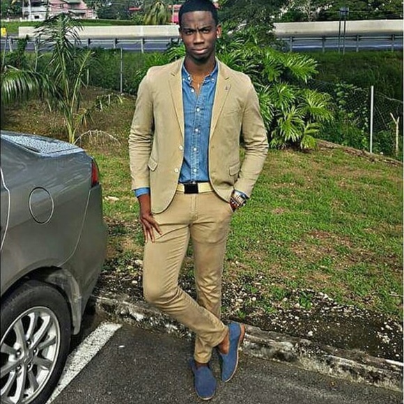 Meet your Posher, Lino