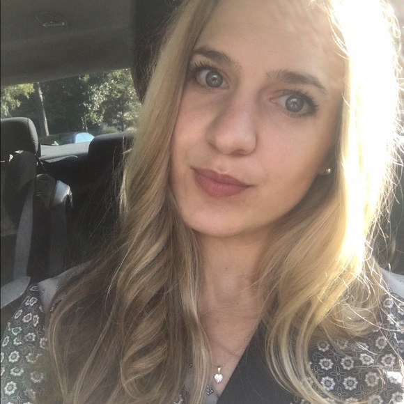 Meet your Posher, Jenna