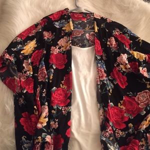 Rose kimono