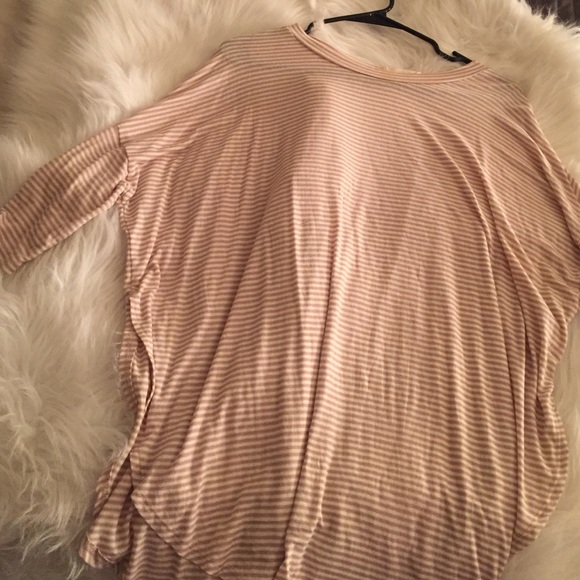 Loose shirt