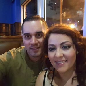 Meet your Posher, Max