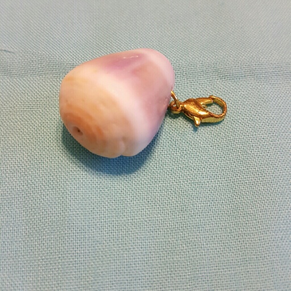 Hawaiian seashell charm