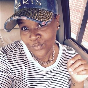 Meet your Posher, Aisha