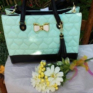 🌟NEW! Betsey Johnson Satchel
