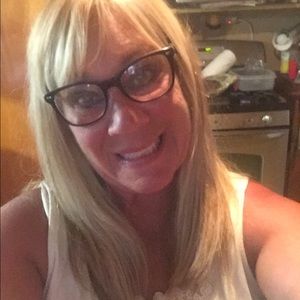 Meet your Posher, Paula