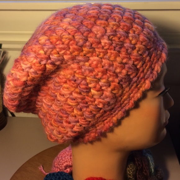NEW**Crochet multi colored hat - Picture 3 of 4