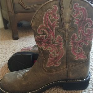 Women's Ariat Fatbaby boots Size 9