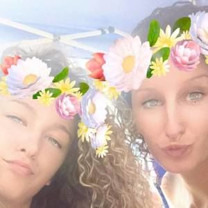 Meet your Posher, Dana