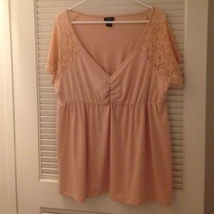 Torrid shirt with sheer lace sleeves