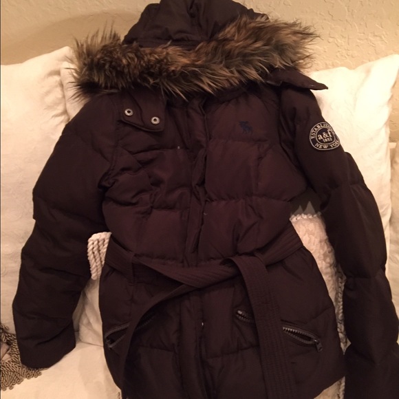 ❄️Kids Abercrombie jacket.⛄️ITS GETTING COLD☃️❄️