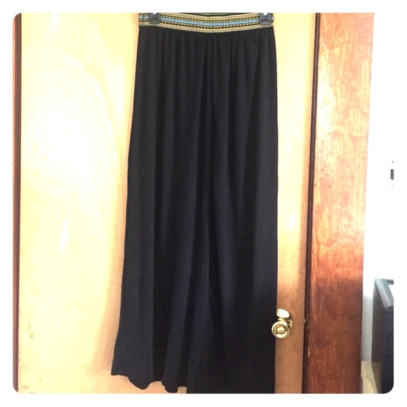 Maxi skirt. - Picture 1 of 3