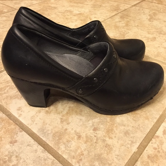 Black Dansko Clogs - Picture 2 of 4