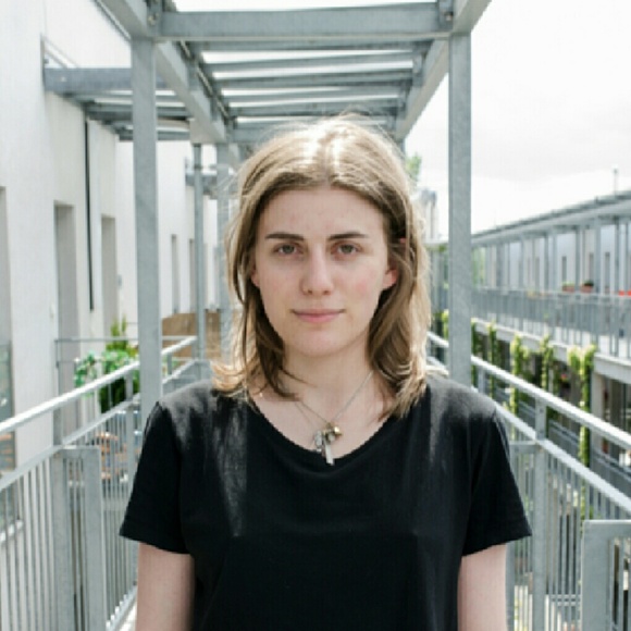 I am decluttering 🐇