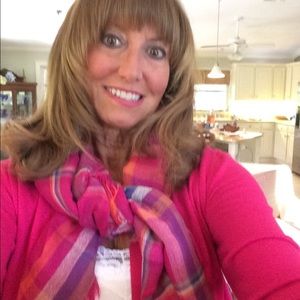 Meet your Posher, Carol