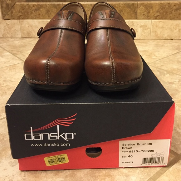 Brown Solstice Dansko Clogs. Never worn. - Picture 4 of 4