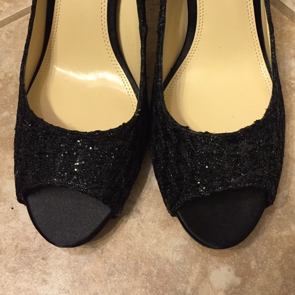 Glitter Peep-toe High Heels - Picture 3 of 4