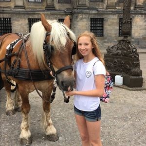 Meet your Posher, Phoebe