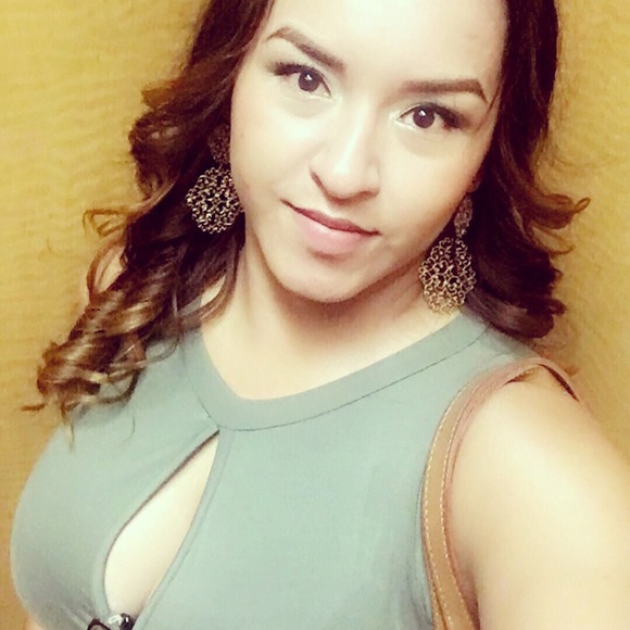 Meet your Posher, Wendy