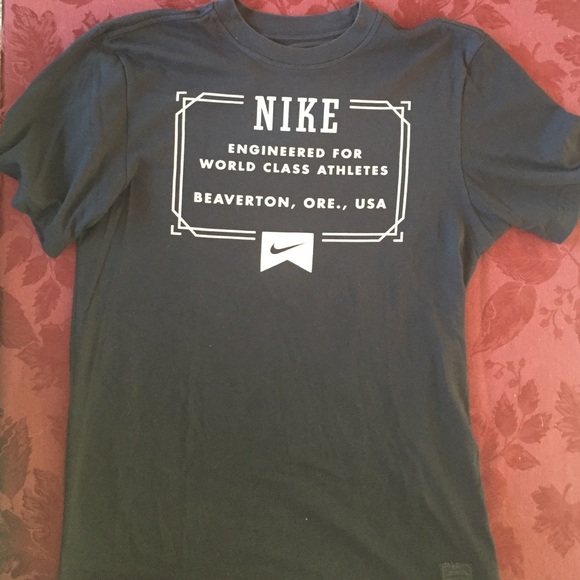 Nike black t shirt. Adult S. - Picture 1 of 2