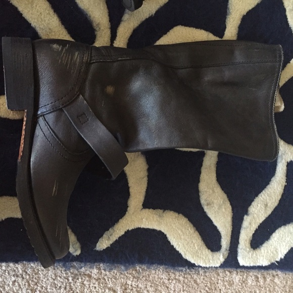 Frye Veronica Distressed Boot - Picture 2 of 4