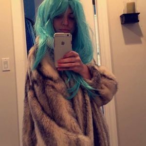 Meet your Posher, Julia