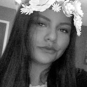 Meet your Posher, Emeleigh