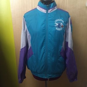 CHARLOTTE HORNETS WINDBREAKER